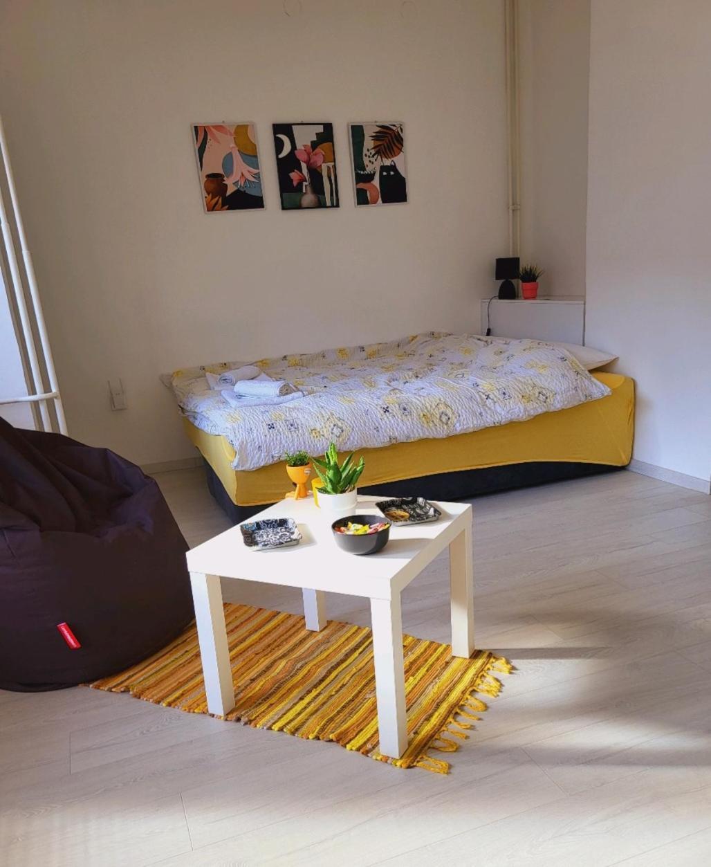City Center White Apartment! Скопие Екстериор снимка
