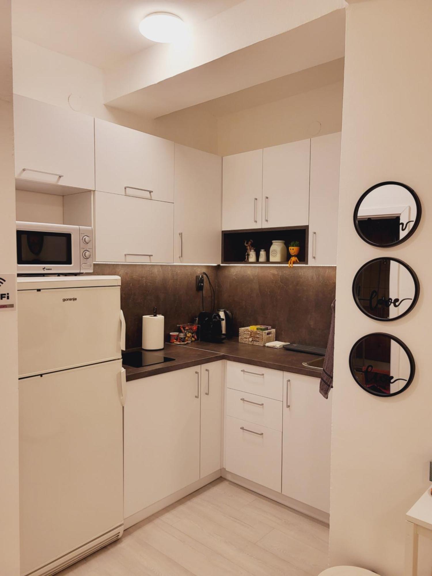 City Center White Apartment! Скопие Екстериор снимка
