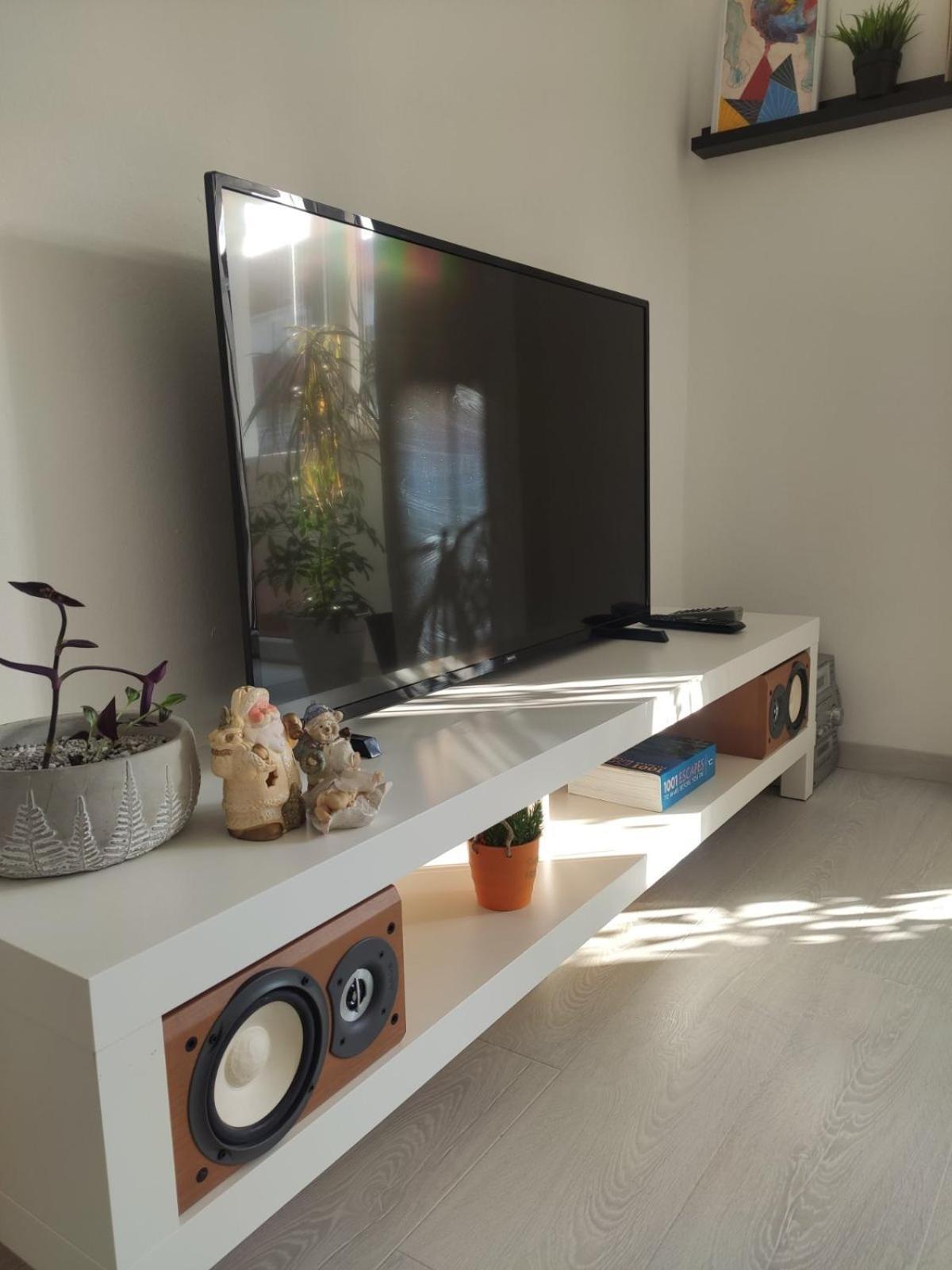City Center White Apartment! Скопие Екстериор снимка